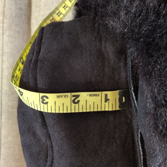 Betmar NY Black Faux Fur Trimmed Hat Women's OSFA - Picture 10 of 10